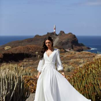 Pronovias Premiere 2021. Modelo Olympia