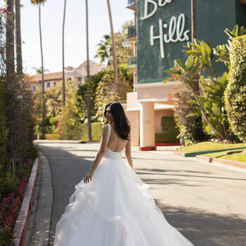 Photo: Pronovias 2021 Cruise Collection