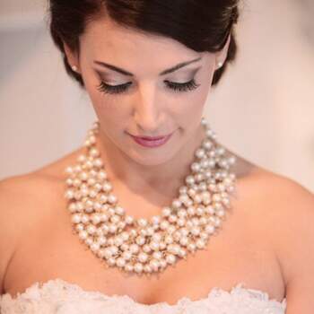 Perlas para novias: significado y los accesorios más especiales con perlas  para tu boda