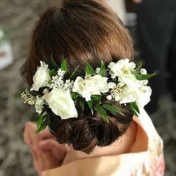 9 Floral bridal bun hairstyles to pair with sarees  Zoom TV