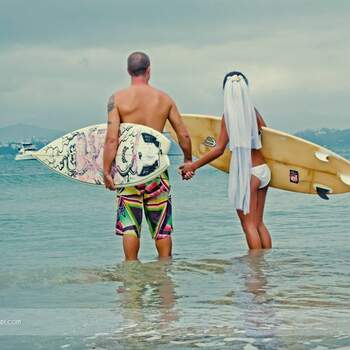 ¿Qué tal una preboda cogiendo olas para novios surferos? Foto: MX Ulises Ph