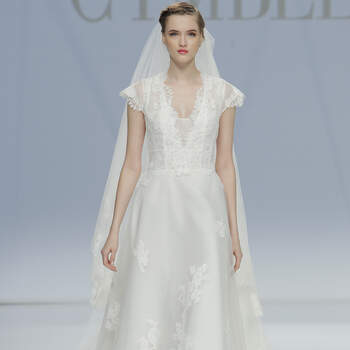 Credits: Barcelona Bridal Fashion Week