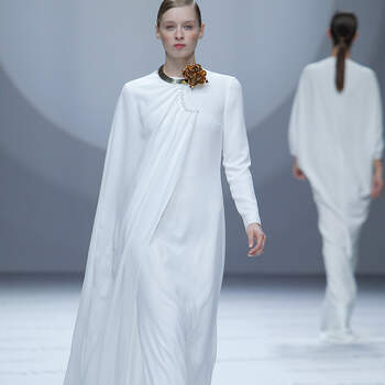 Isabel Sanchis. Credits: Barcelona Bridal Fashion Week