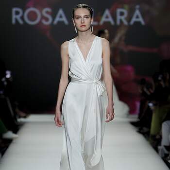 Rosa Clara Collezione 2023 dalla Barcelona Bridal 