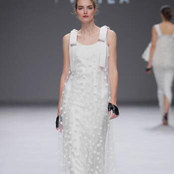 Sophie et Voilà | Credits: Valmont Barcelona Bridal Fashion Week