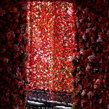Una espectacular instantánea de las flores de Thierry Boutemy. Foto: Dior