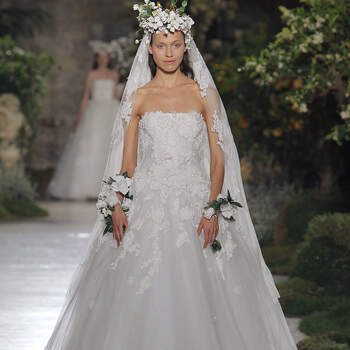 Reem Acra. Credits: Barcelona Bridal Fashion Week