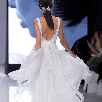 YolanCris. Credits_ Barcelona Bridal Fashion Week