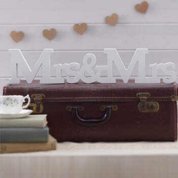 Letras Mrs. &amp; Mrs en blanco- Compra en The Wedding Shop