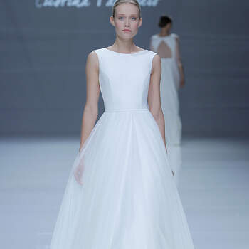 Photo : Cristina Tamborero. Credits_ Barcelona Bridal Fashion Week