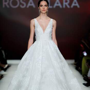 Rosa Clará Collezione 2023 Barcelona Bridal Week