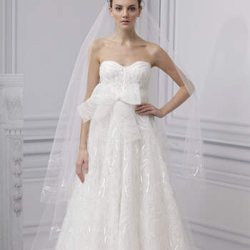 Vestido de noiva de Monique Lhuillier 2013. New York Bridal Fashion Week Spring 2013.