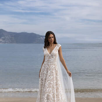 Photo: Pronovias 2021 Cruise Collection