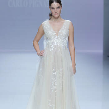 Carlo Pignatelli. Credits: Barcelona Bridal Fashion Week