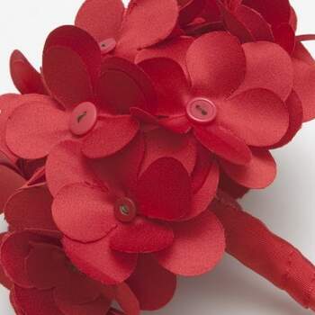 Beaucoup d'idées pour le bouquet original composé de fleurs artificielles.
Photo : B de Blanca