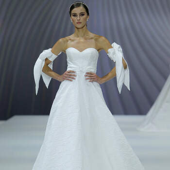 Nicole Milano 2023 Barcelona Bridal Week