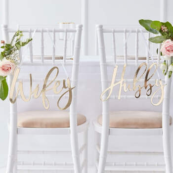 Decoraciones de sillas de boda de doradas- Compra en The Wedding Shop