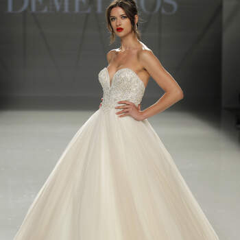 Foto: Demetrios. Credits_ Barcelona Bridal Fashion Week