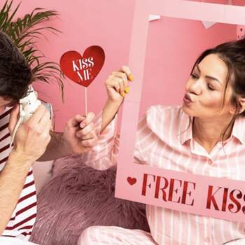 Cadre Photocall Free Kiss