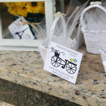 Se você gostaria de usar bicicletas como parte da sua decoração, trouxemos algumas ideias para te inspirar!