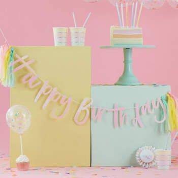 Guirnalda color Paste Feliz Cumpleaños- Compra en The Wedding Shop