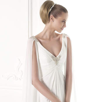 <a href="http://zankyou.9nl.de/zyii">Click here for an appointment at Pronovias and view their new 2015 collection.</a> 