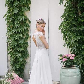Robe de mariée intemporelle modèle Pyrite - Crédit photo: Elsa Gary