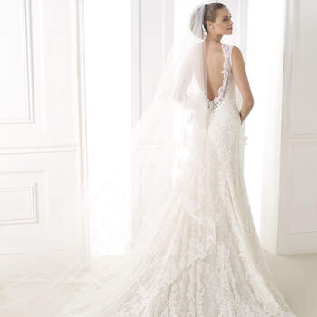 <a href="http://zankyou.9nl.de/zyii">Request an appointment here to try on the new 2015 collection by Pronovias.</a>