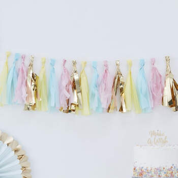 Decoraciones Borlas Color Pastel- Compra en The Wedding Shop
