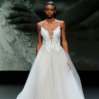 Valentini 2021 | Valmont Barcelona Bridal Fashion Week 