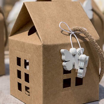 Caja Para detalles Avana Casa Con Cuerda 10 unidades- Compra en The Wedding Shop