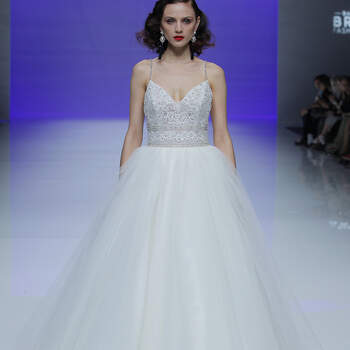 Credits: Barcelona Bridal Fashion Week