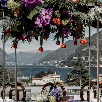 Shooting: Davide Bonaiti | Location: Hotel Hilton sul lago di Como | Allestimento: White Emotion