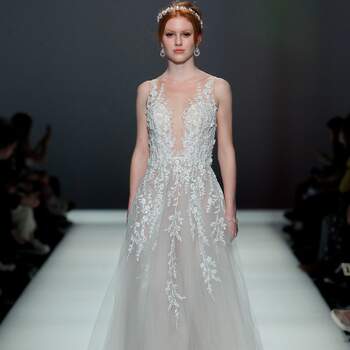 Demetrios Collezione 2023 dalla Barcelona Bridal Week