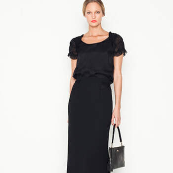 Los vestidos negros largos son un clásico que siempre logra que aciertes. Foto: Purificación García