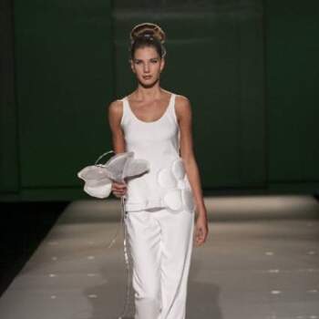 A coleção de vestidos de noiva Tosca Spose 2013 mostra os mais lindos modelos e estilos, dos mais modernos aos românticos. Veja e inspire-se!