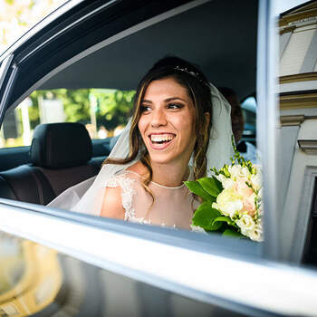 Italian Wedding Images: La sposa si fa sempre un po' attendere ma quando arriva è un momento indimenticabile. 