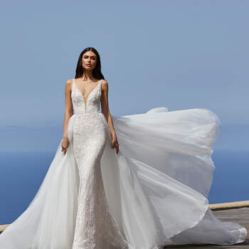 Pronovias Premiere 2021. Modelo Cathy