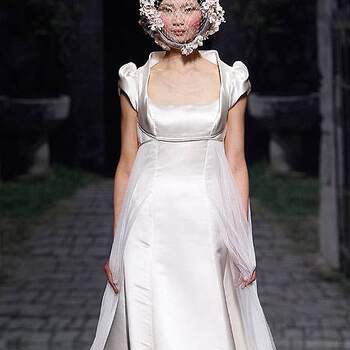 O vestido de noiva é um dos ítens mais importantes e sonhados de toda noiva. Se você tem um estilo romântico, irá se apaixonar pela coleção de vestidos Victorio &amp; Lucchino 2013.