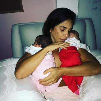 Ivete Sangalo deu à luz as suas gémeas na madrugada do dia 10 de fevereiro, em Salvador. | Foto via IG @ivetesangalo