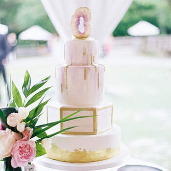 Inspiração para bolos de casamento de andares | Créditos: Allison Kuhn Photograph