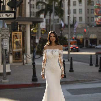 Vestido de noiva modelo Winters da coleção Pronovias 2021 Cruise Collection