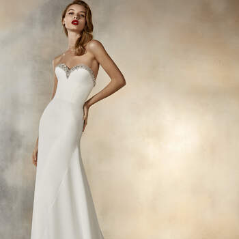 Rising Crepe. Credits: Atelier Pronovias