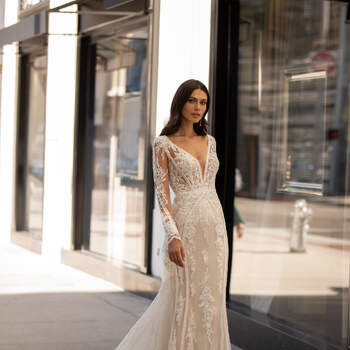 Credits: Pronovias Cruise Collection