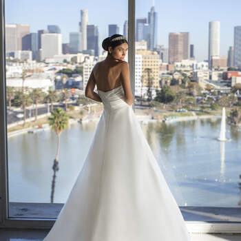 Photo: Pronovias 2021 Cruise Collection