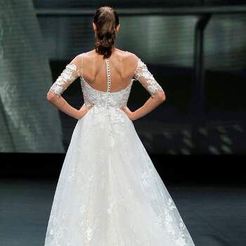 Valentini 2021 | Valmont Barcelona Bridal Fashion Week 