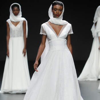 Cymbeline 2021 | Crédits: Valmont Barcelona Bridal Fashion Week 2020