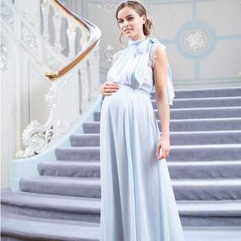 60 vestidos de fiesta premamá ideales para invitadas embarazadas
