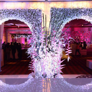 Credit: Home - Luxury Wedding Flower Decorations.