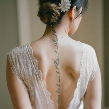 Mariée et tatouée! Photo : Pinterest Stylemepretty